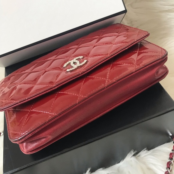 ❤️SOLD❤️ CHANEL Quilted Red Patent Leather WOC - Picture 3 of 16
